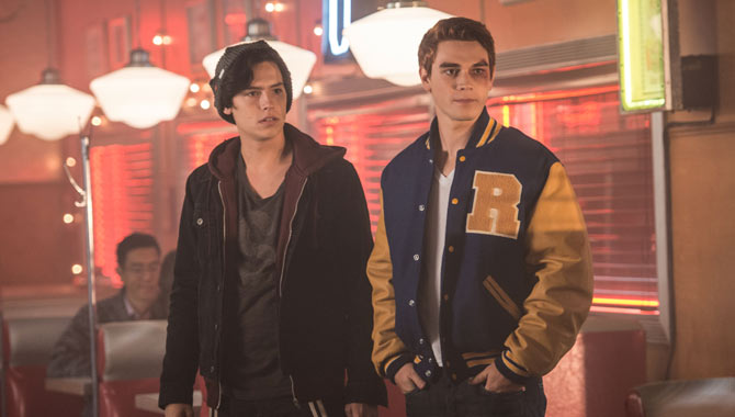 Cole Sprouse and KJ Apa as Jughead and Archie in 'Riverdale'