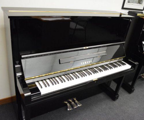 Yamaha Upright Piano – U3 Model (Pre-Owned & 