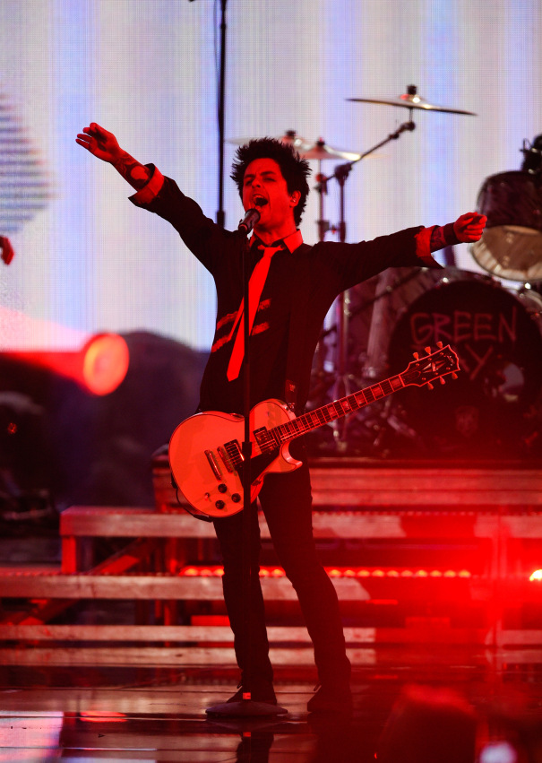 Green Day Drops Anti-Trump Chant During Performance At 