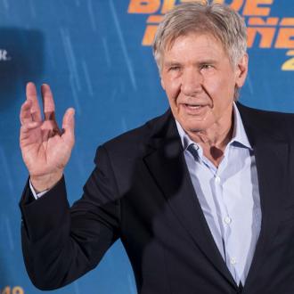 Harrison Ford rescues woman from car crash 